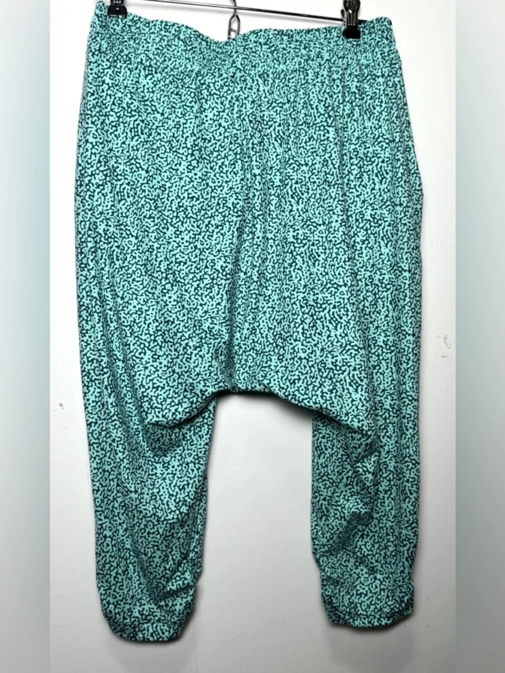 Nike Aqua Print Joggers NWT Small Relaxed Fit Lounge Dance Athleisure